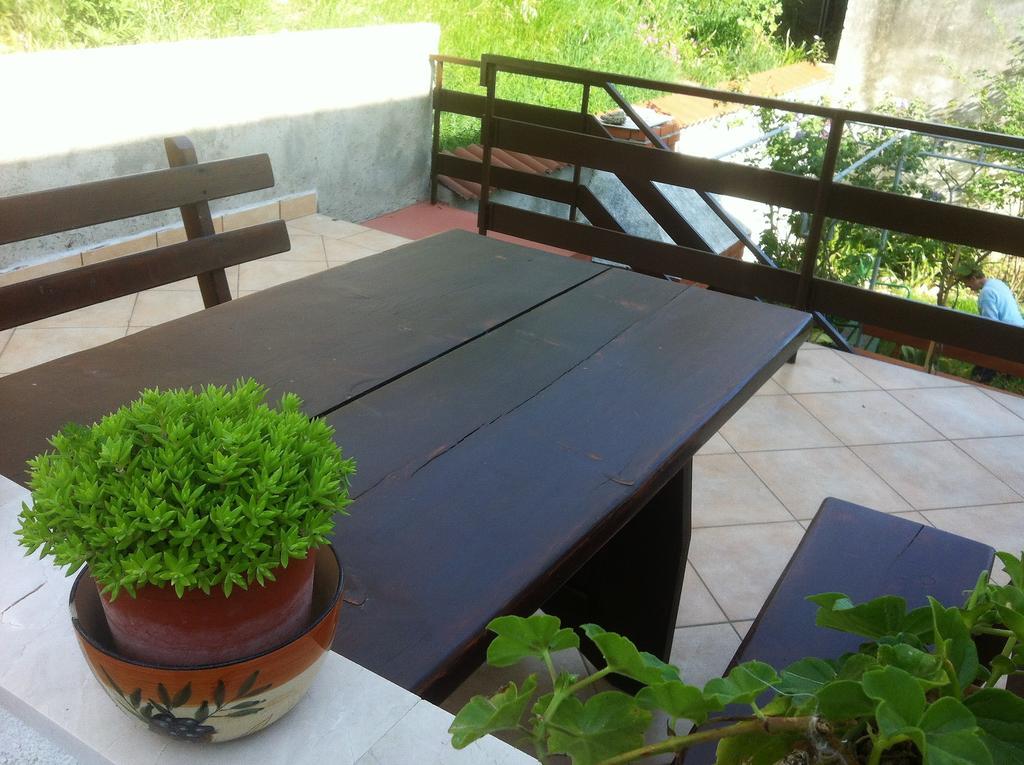 Peter Pan Apartments Palit Екстериор снимка